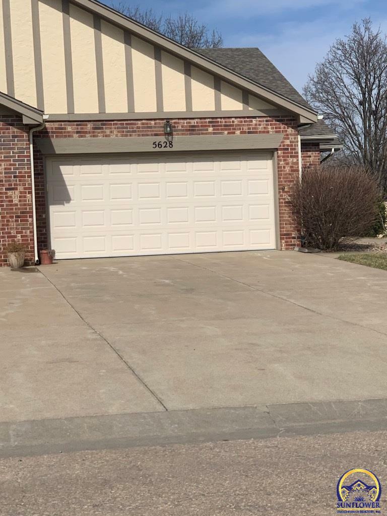 Property Photo:  5628 SW Barrington South Ct  KS 66614 