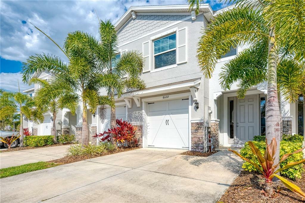 Property Photo: 8622 Palmer Park Circle FL 34238