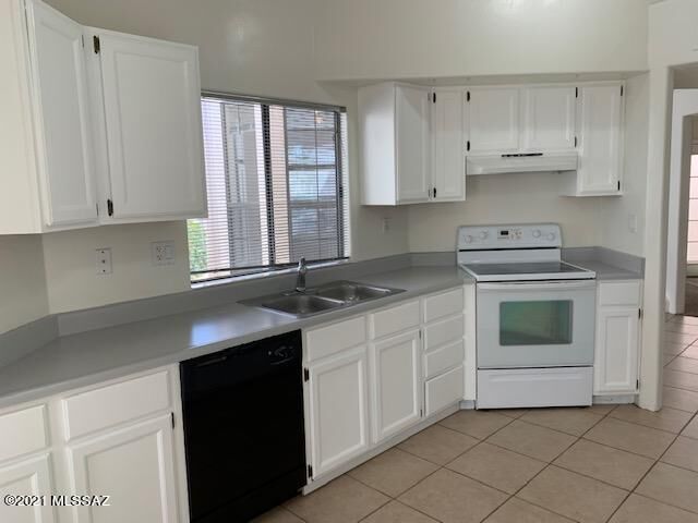 Property Photo:  3042 W Artebella Way  AZ 85742 