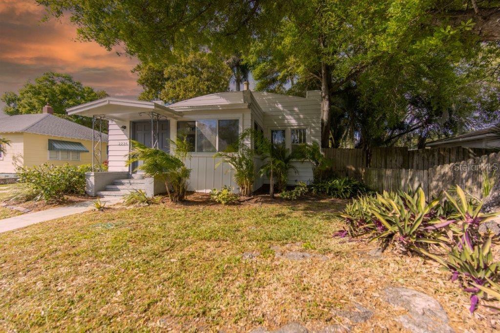 Property Photo:  2226 17th Avenue W  FL 34205 