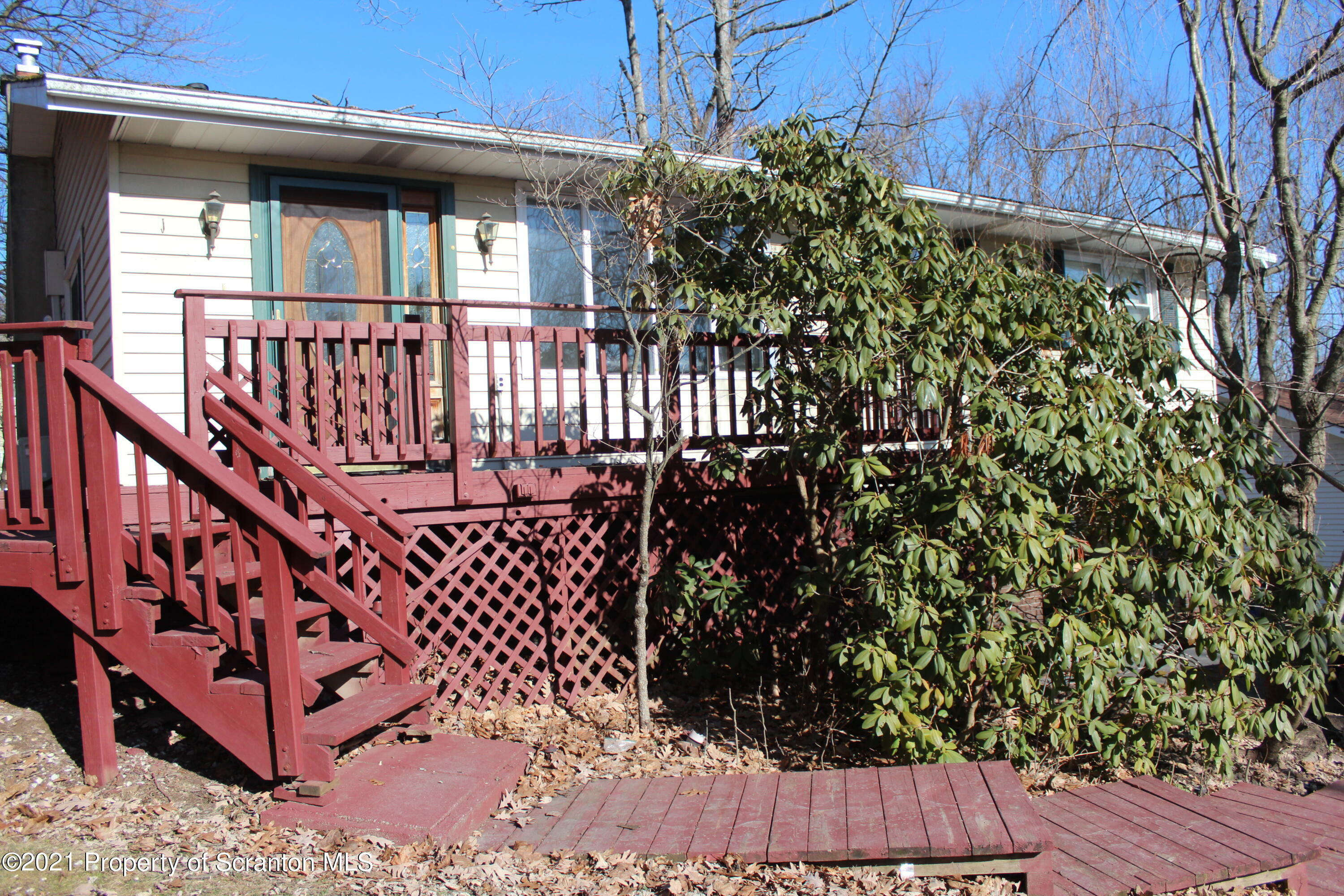 Property Photo:  320 Sheridan Avenue  PA 18411 