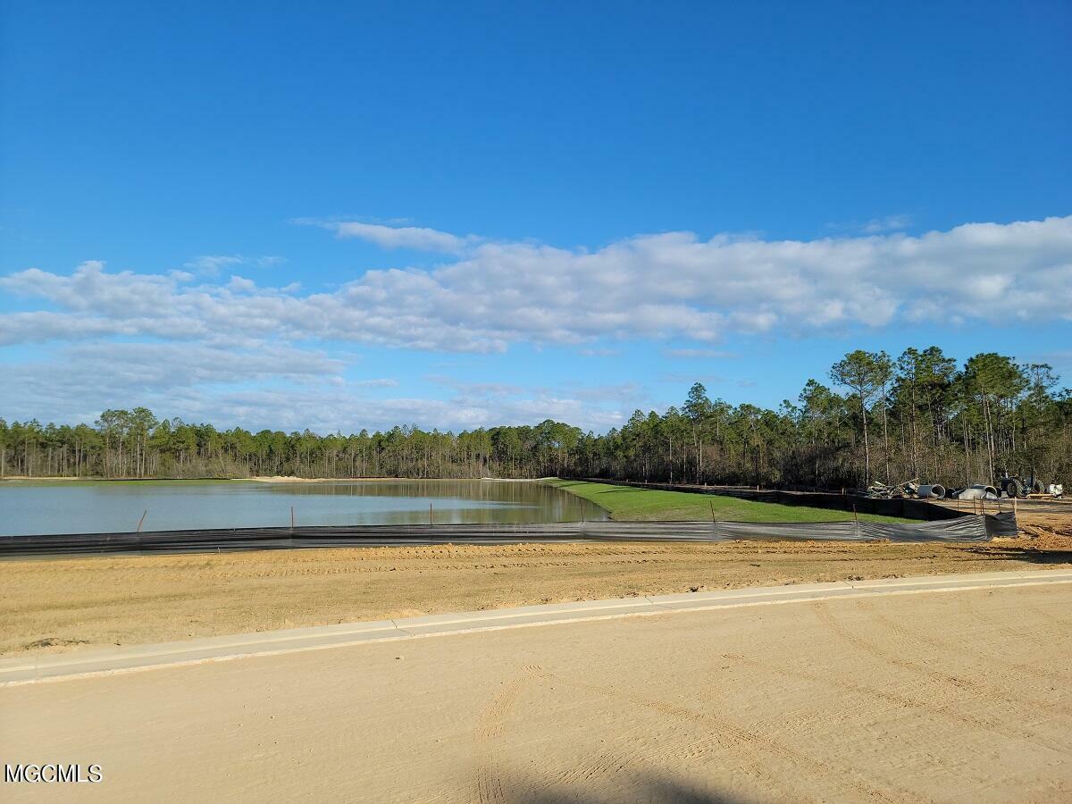 Property Photo: 10938 E Taylor Rd MS 39503