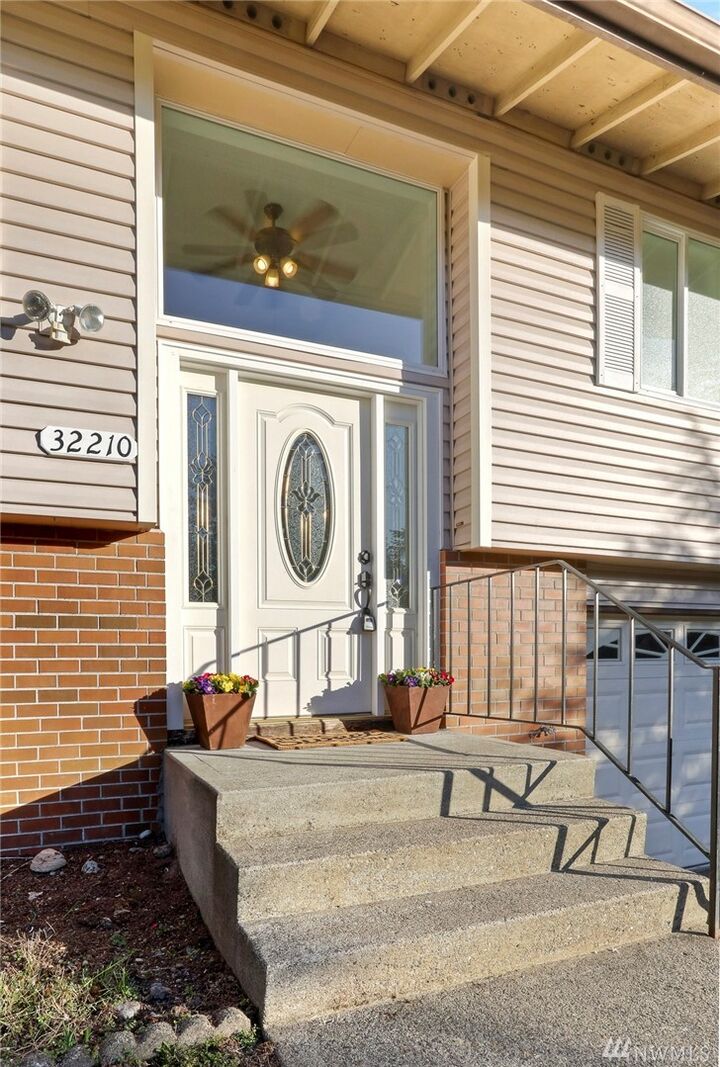 Property Photo:  32210 8th Ave S  WA 98003 