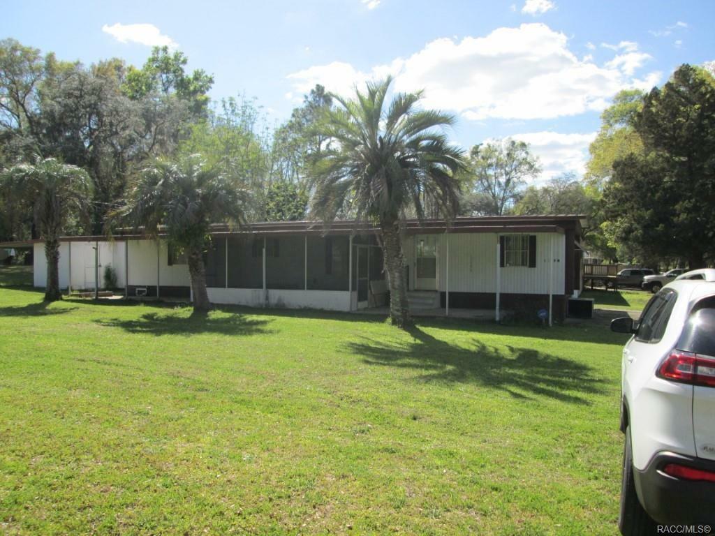 Property Photo:  1420 N Sylvan Point  FL 34453 