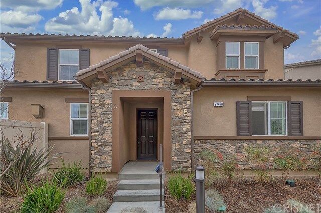 Property Photo: 27470 Lemongrass Court CA 91350