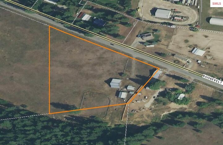 Nka Roosevelt Rd.  Bonners Ferry ID 83805 photo