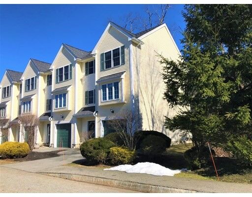 Property Photo: 4 Sandpiper Way D MA 01952