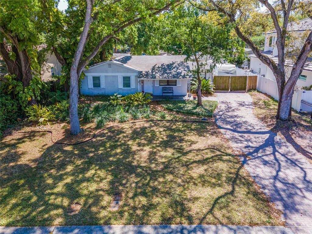 Property Photo:  4110 W Swann Avenue  FL 33609 