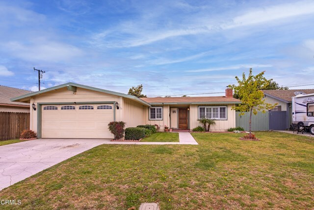 Property Photo:  563 Center Lane  CA 93060 