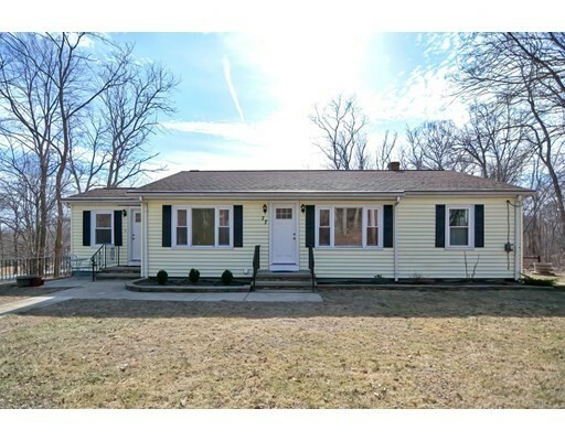 Property Photo:  77 Chestnut Hill Rd  MA 01529 