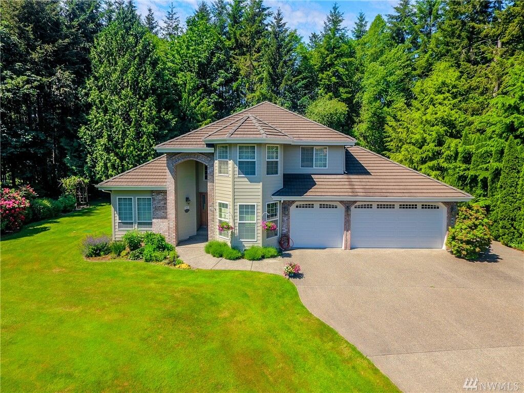 Property Photo:  891 NE Boulder Ridge Ct  WA 98370 