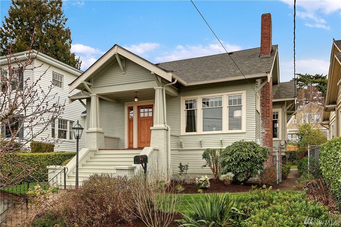 Property Photo:  2814 30th Ave S  WA 98144 