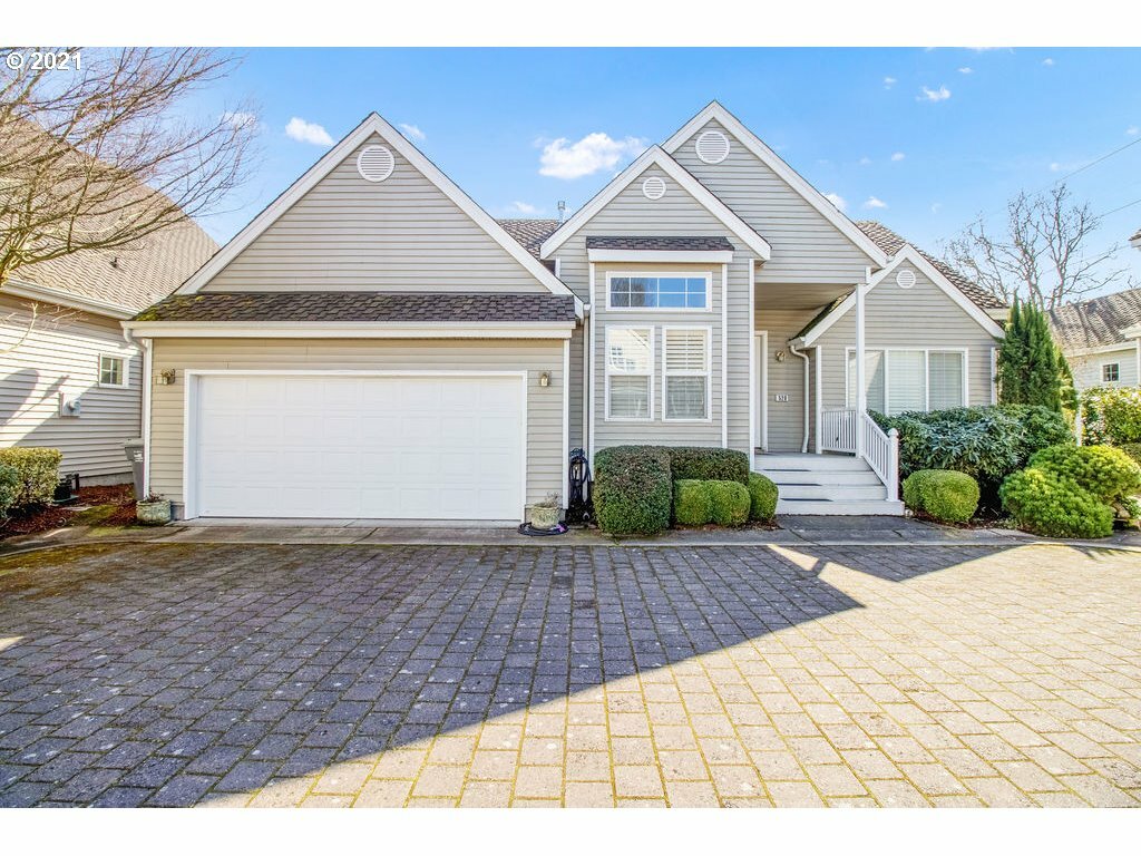 Property Photo: 520 Covey Ln OR 97401