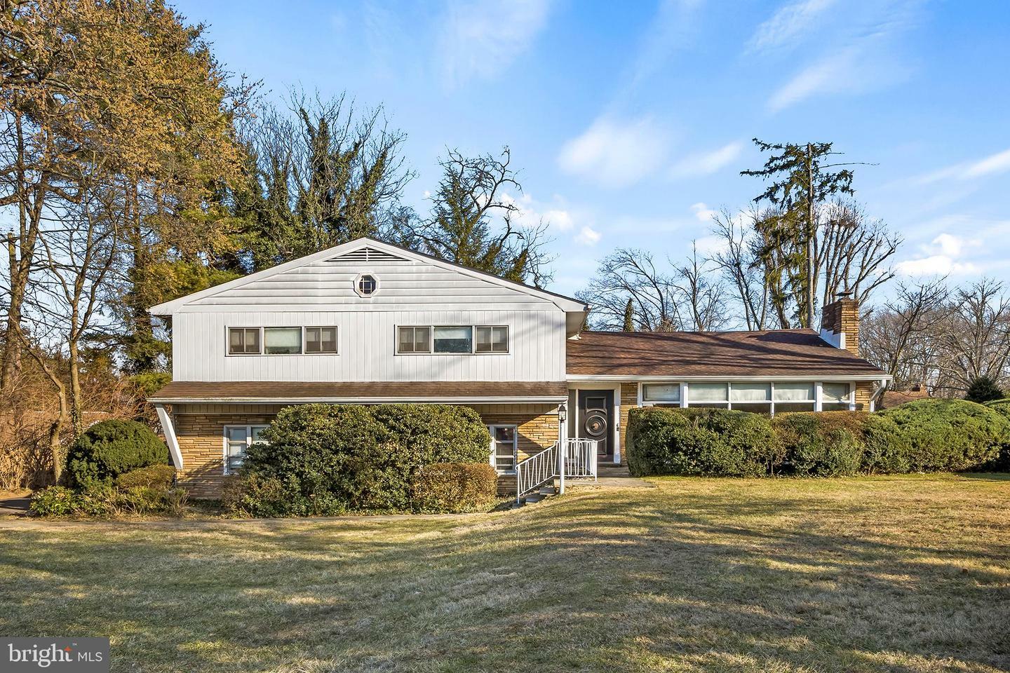 Property Photo:  8329 Fairview Road  PA 19027 