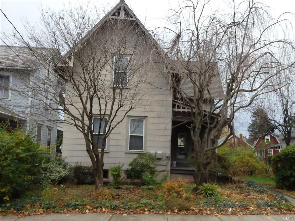 Property Photo:  33 North Hellertown Avenue  PA 18951 