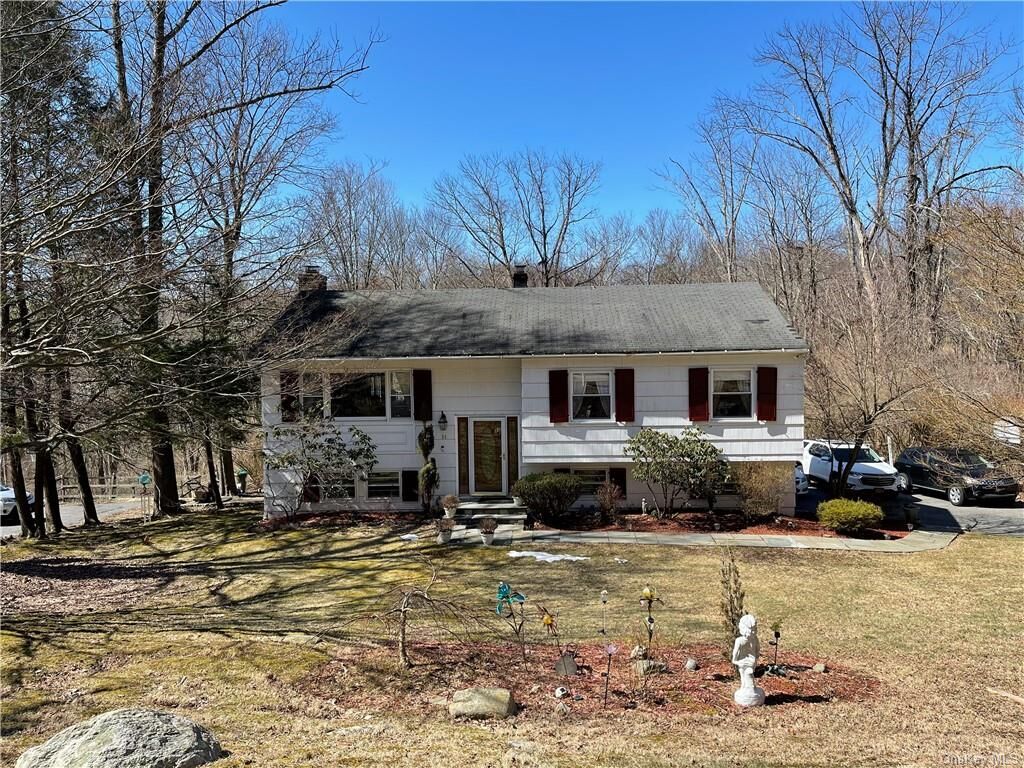 Property Photo:  39 Dixon Road  NY 10512 