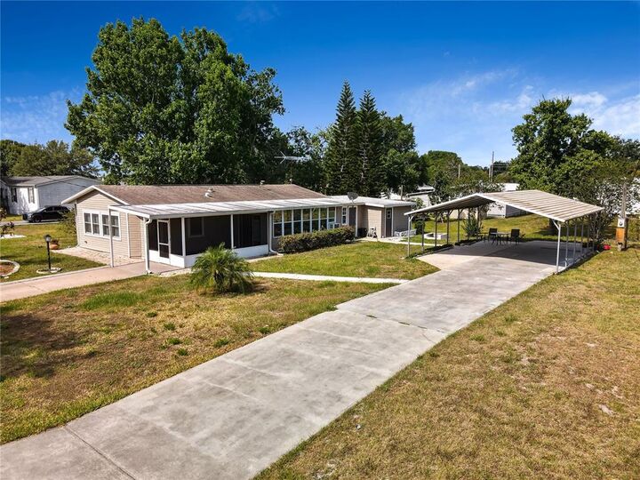 Property Photo:  1169 SE 8th Avenue  FL 34266 