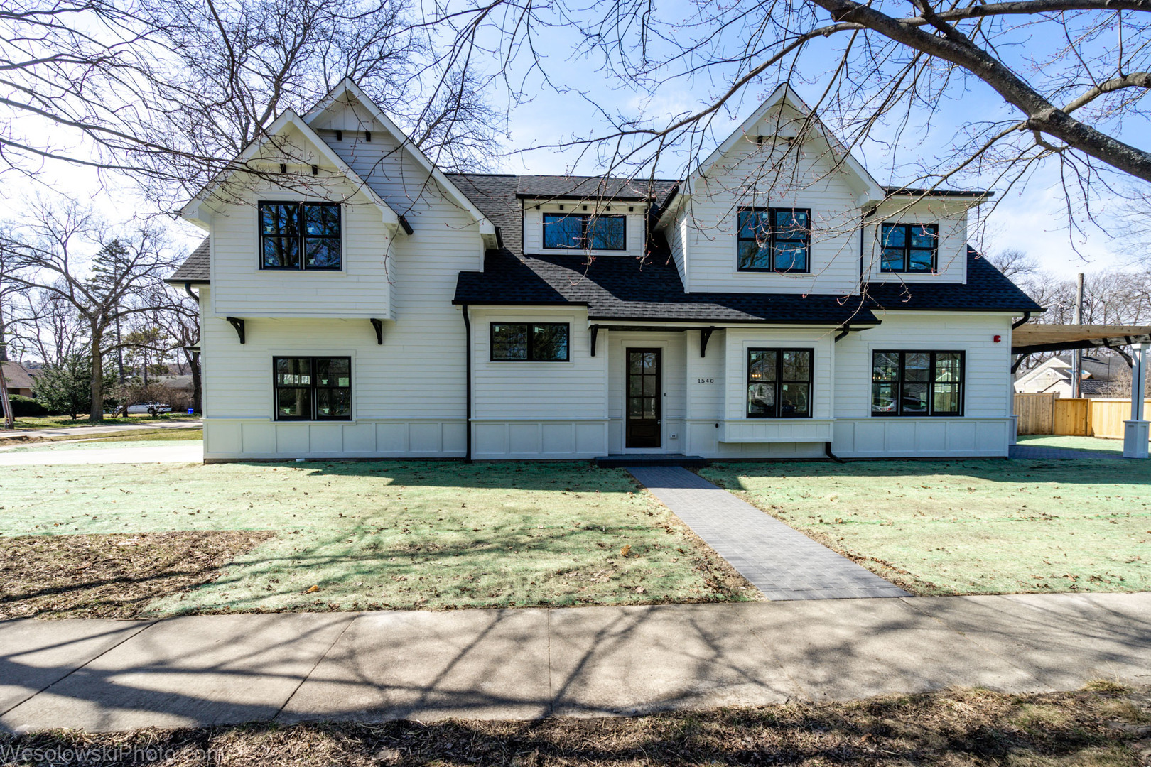 Property Photo: 1540 Church Street IL 60062