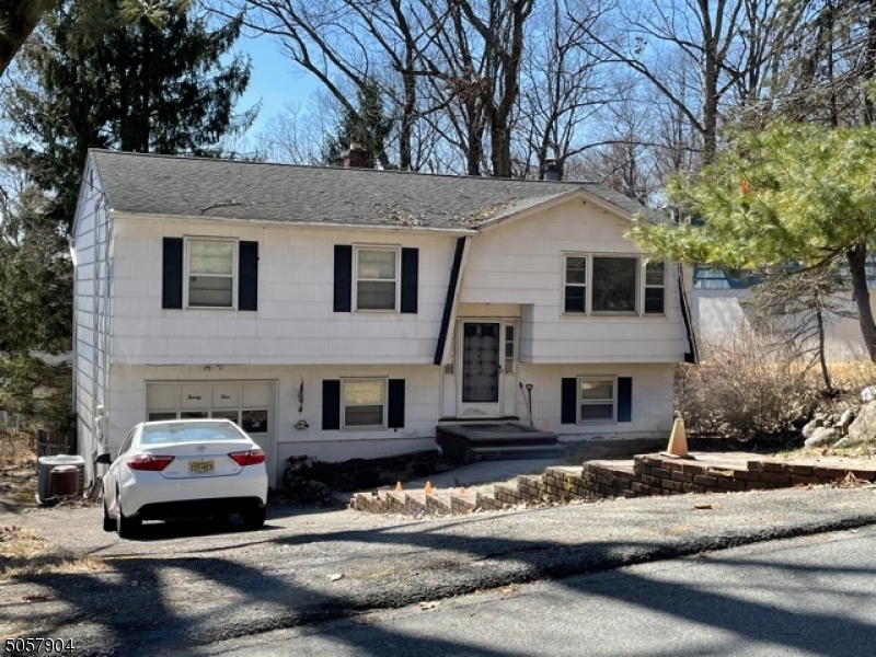 Property Photo:  24 Delaware Ave  NJ 07866 