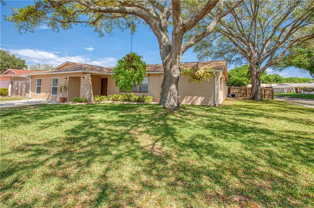 Property Photo:  8255 Imperial Drive  FL 33772 