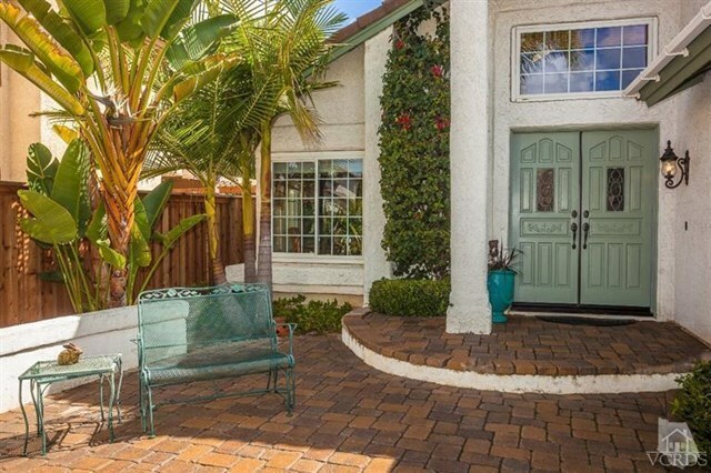 Property Photo:  460 Blue Lake Court  CA 93065 