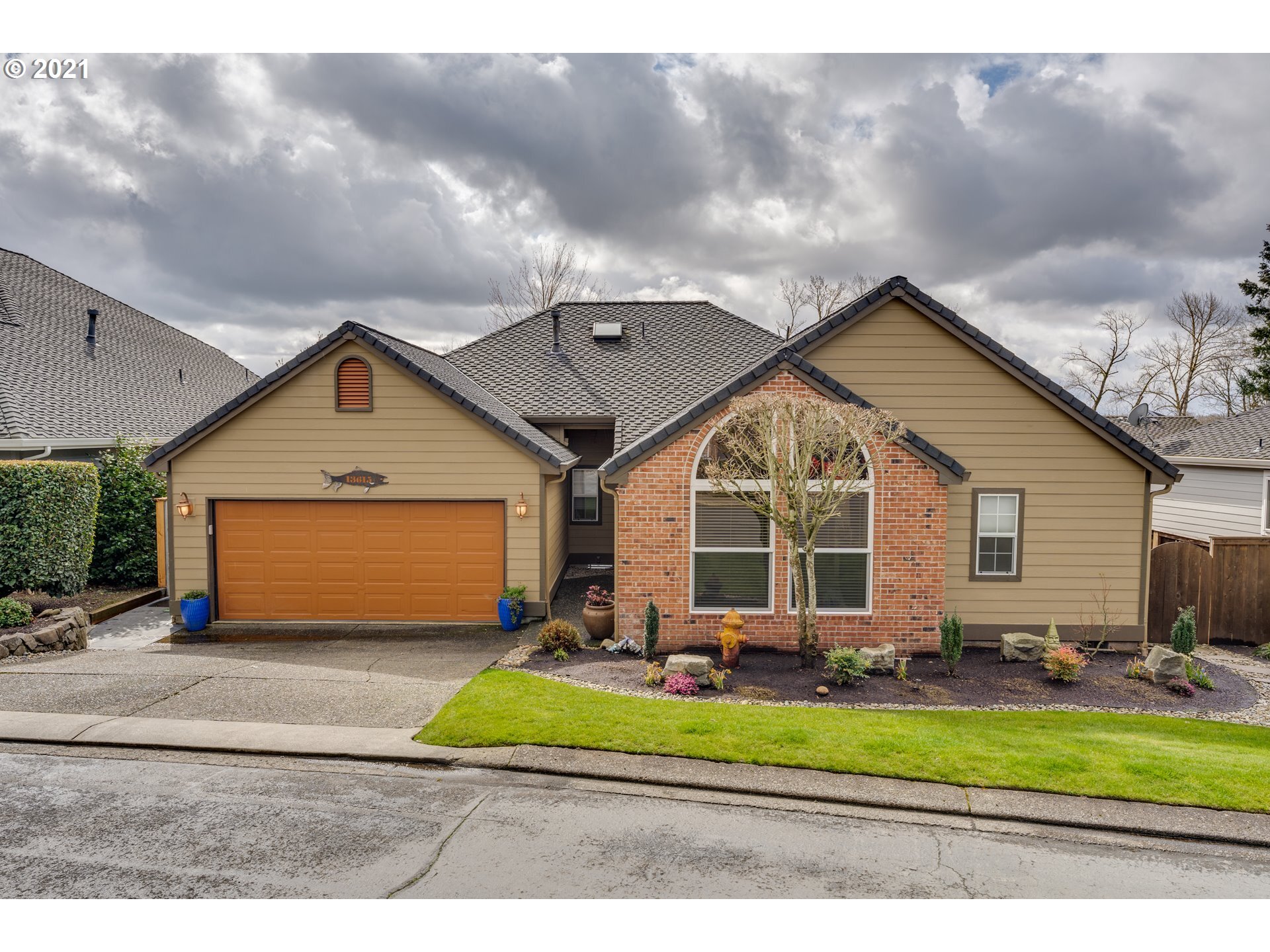 Property Photo: 13615 SE 36th St WA 98683