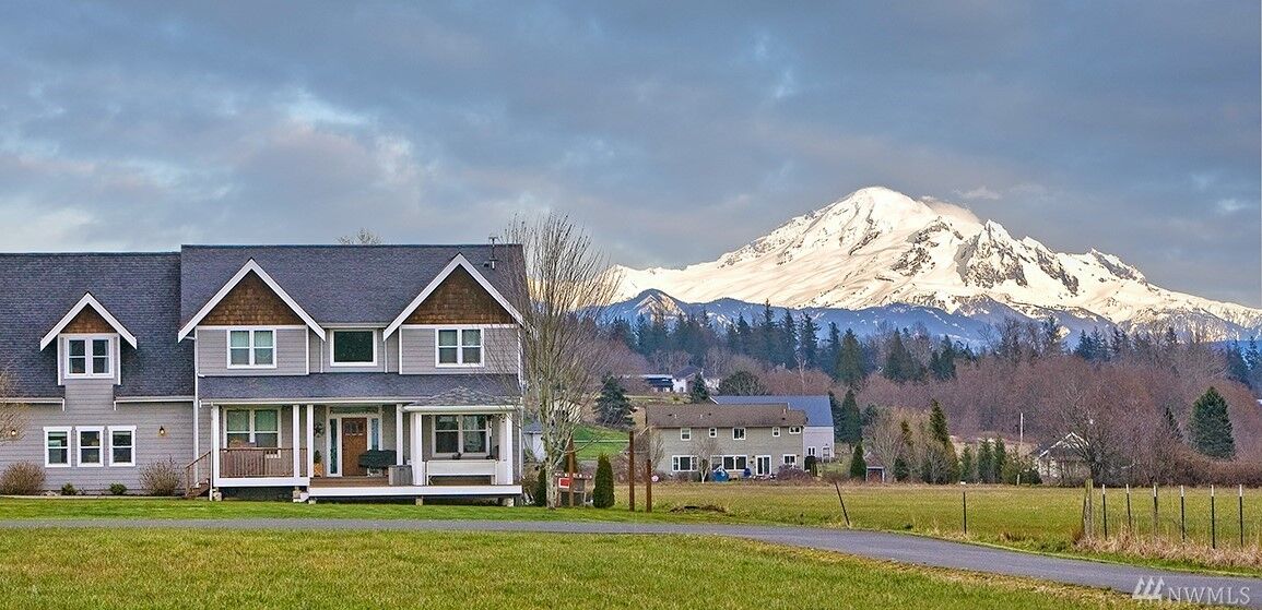 Property Photo:  3257 Outlook Lane  WA 98248 