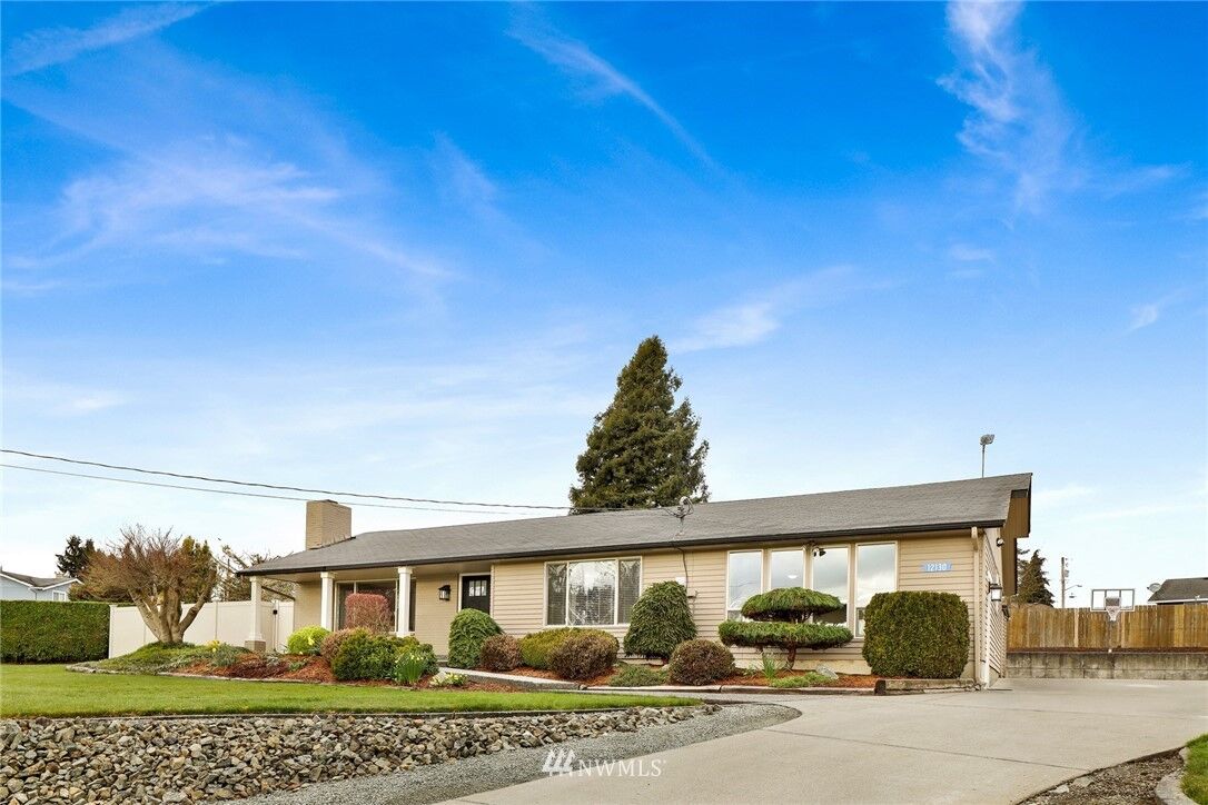 Property Photo: 12130 Hilynn Drive WA 98233