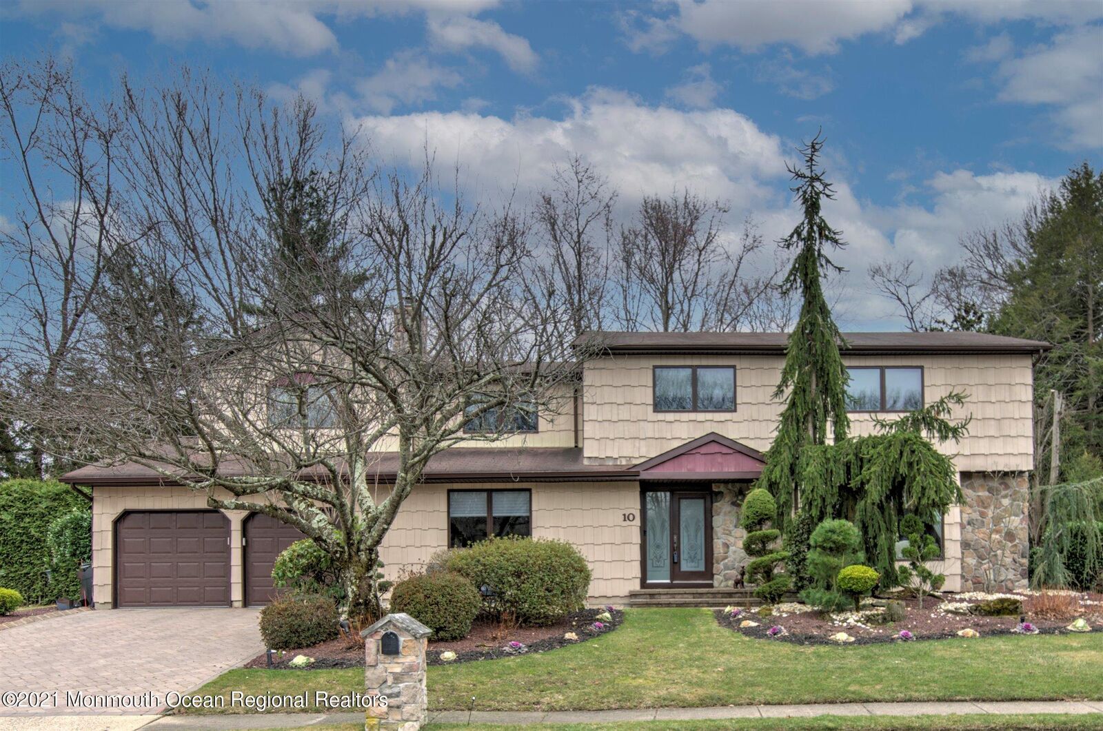 Property Photo:  10 Georgian Bay Drive  NJ 07751 
