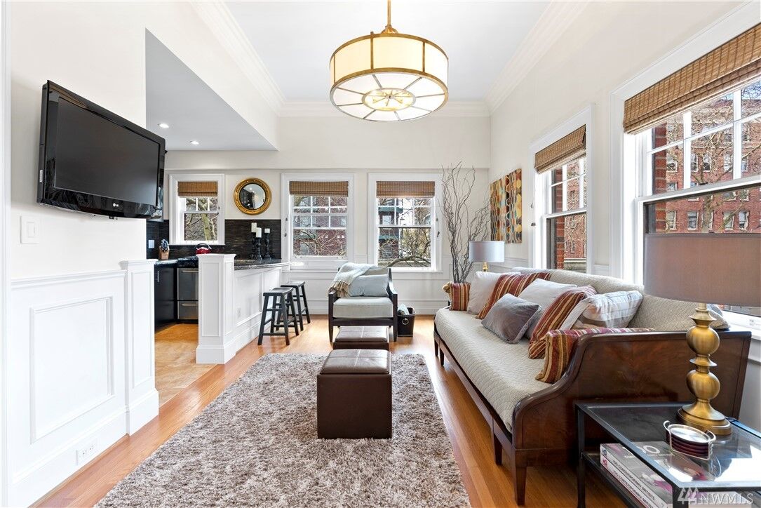 Property Photo:  2132 5th Ave 303  WA 98121 