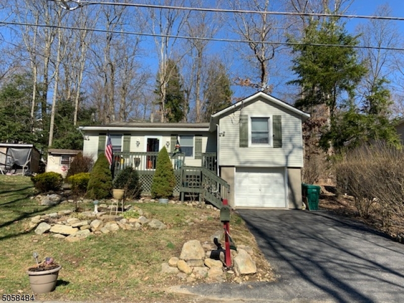 Property Photo:  241 Wawayanda Rd  NJ 07422 