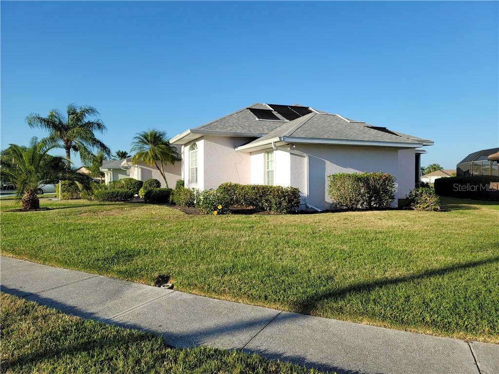 Property Photo:  5755 Carriage Drive  FL 34243 