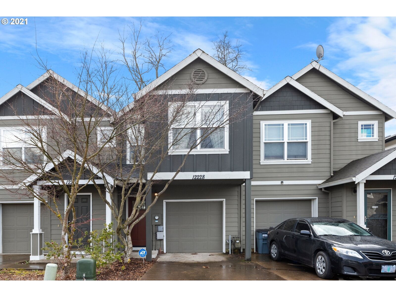 Property Photo:  12228 SE Schiller St  OR 97236 