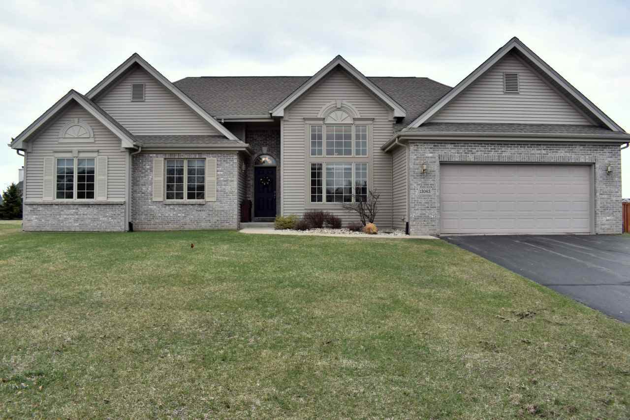 Property Photo:  13063 Glencree Lane  IL 61072 