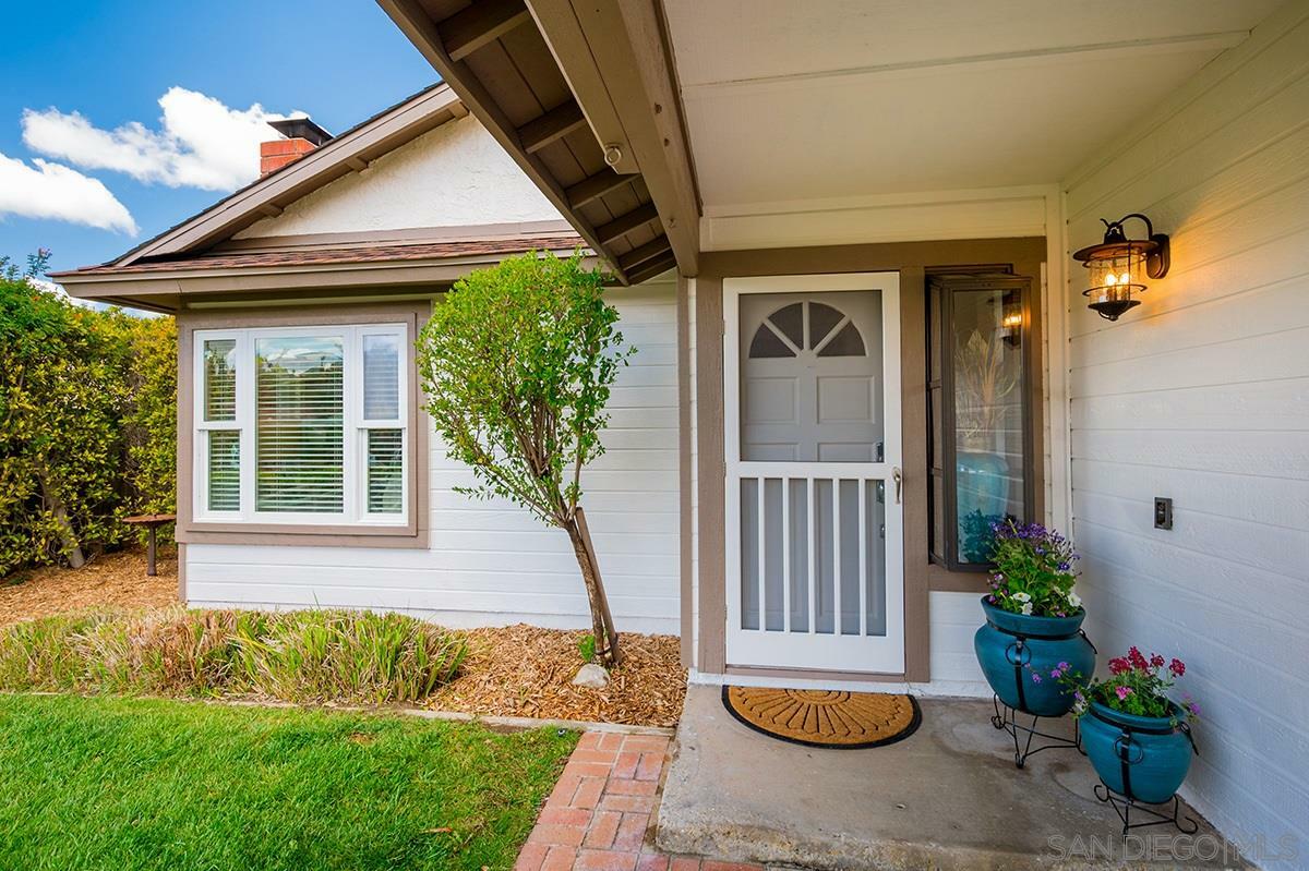 Property Photo:  1934 Donahue Dr  CA 92019 