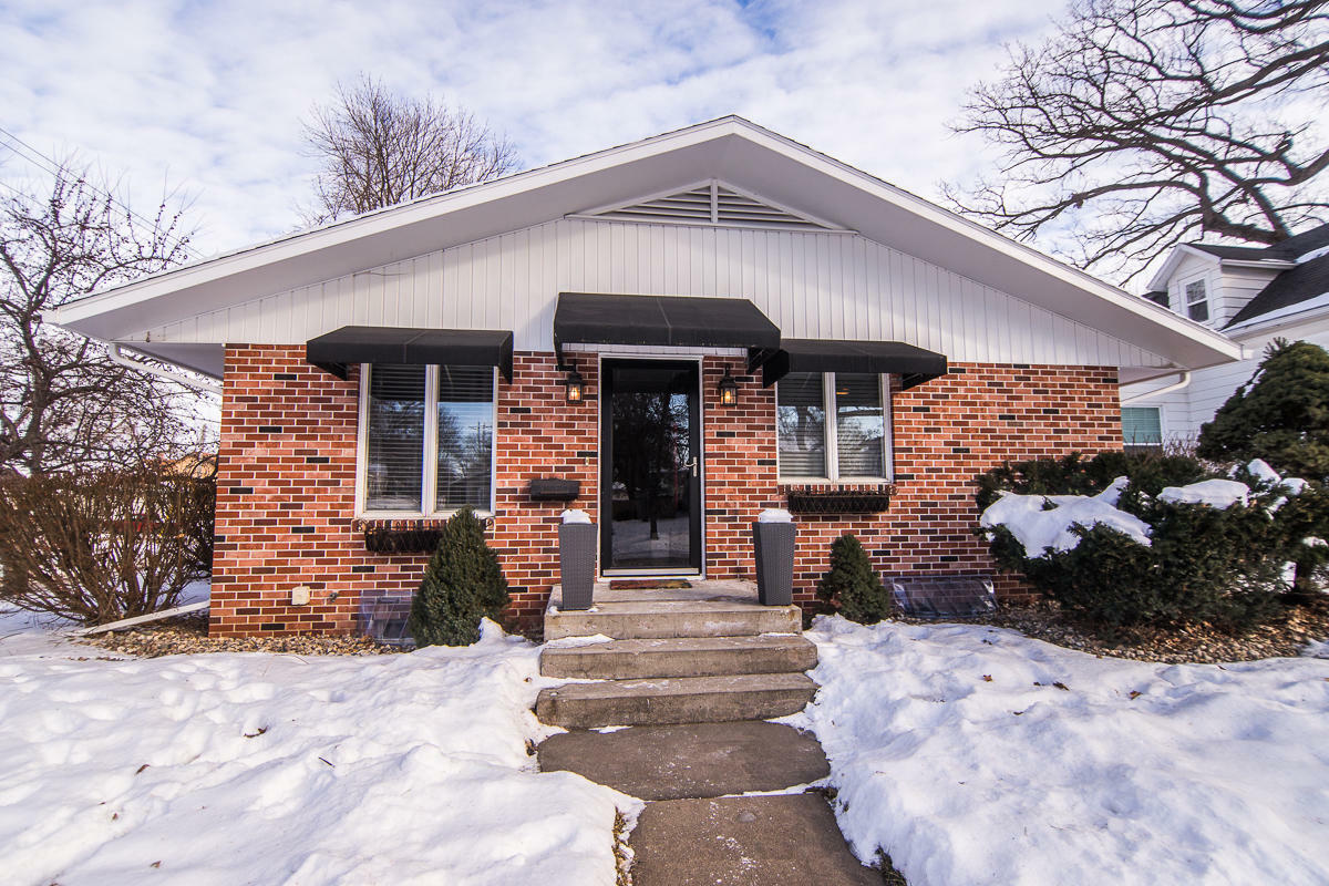 Property Photo:  311 N Vine  Street  IA 51534 