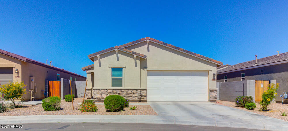 Property Photo:  9738 W Getty Drive  AZ 85353 