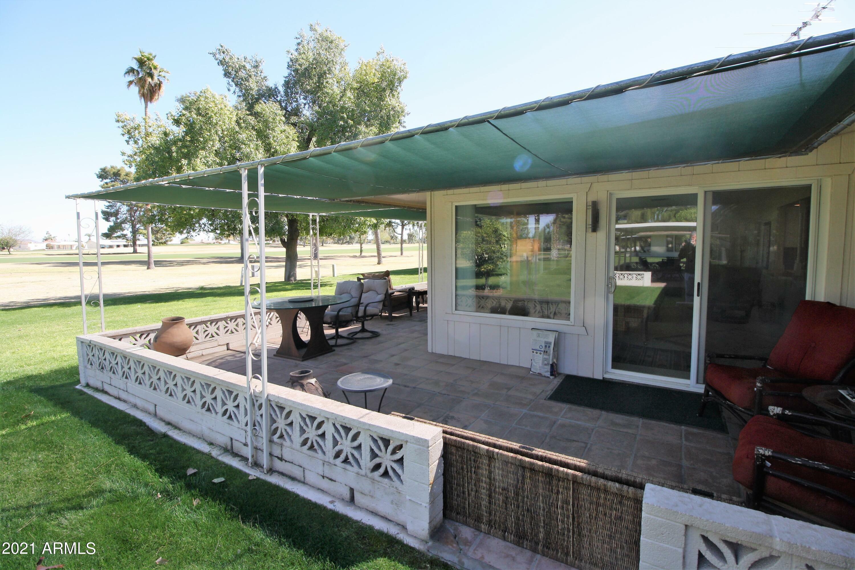 Property Photo: 9718 W Oak Ridge Drive AZ 85351