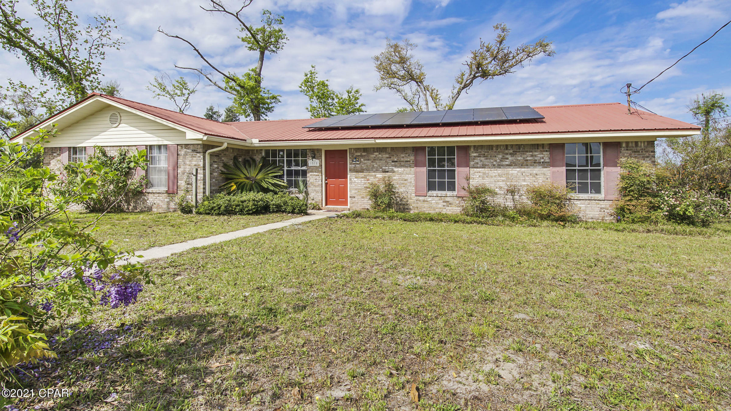 Property Photo: 1518 Missouri Avenue FL 32444