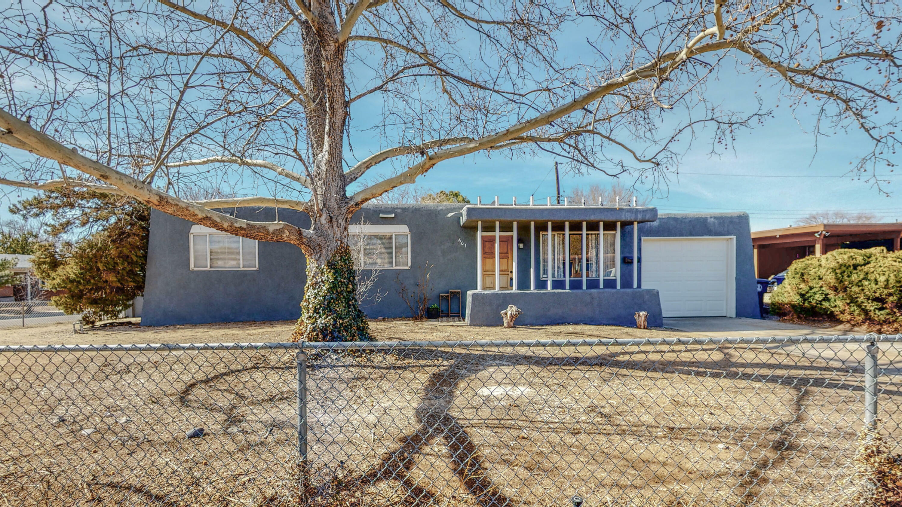 Property Photo:  601 Grace Street NE  NM 87123 