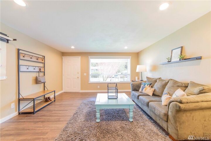 Property Photo:  17124 26th Ave SE  WA 98012 