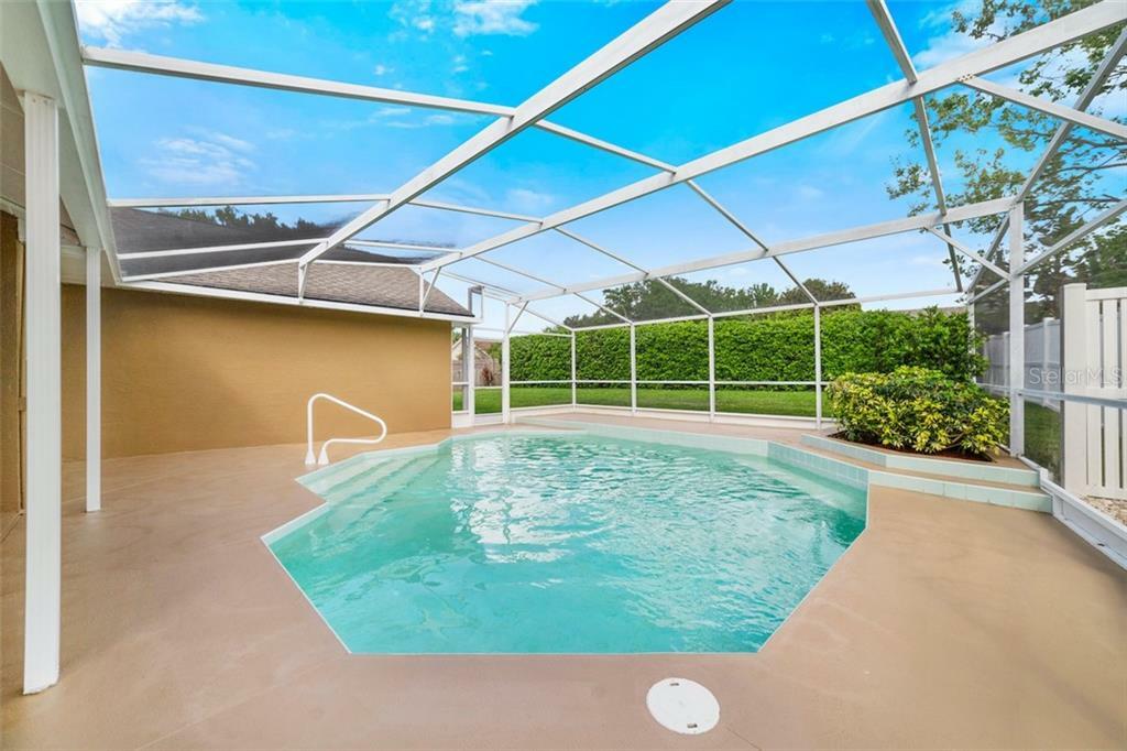 Property Photo:  2800 Oak Shore Road  FL 32766 