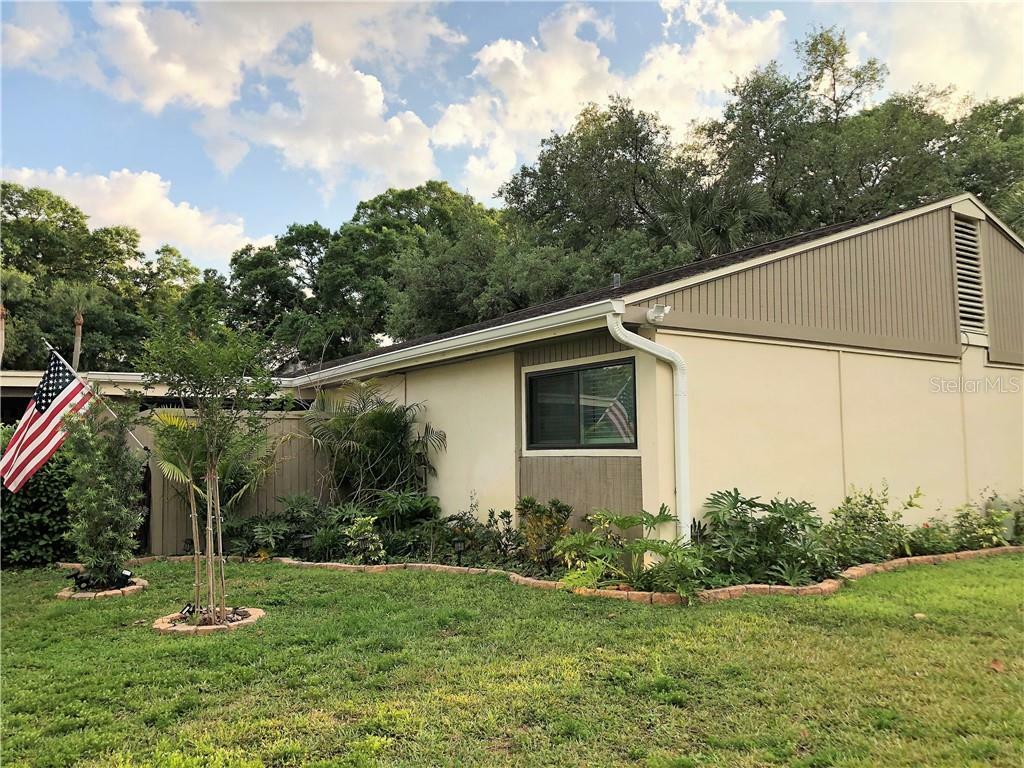 Property Photo:  7923 Sabal Drive  FL 33637 