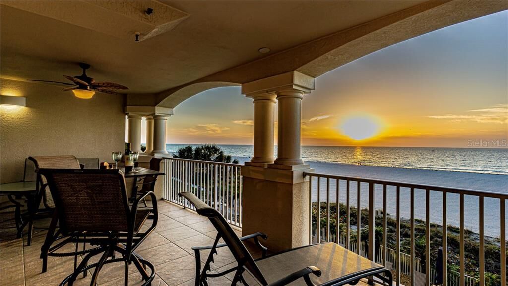 Property Photo:  1370 Gulf Boulevard 302  FL 33767