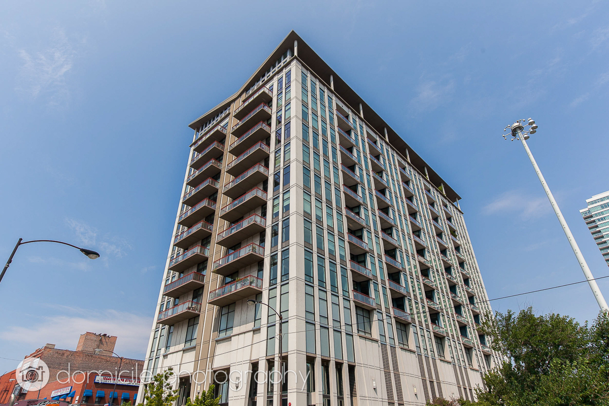 Property Photo: 740 W Fulton Street 1205 IL 60661