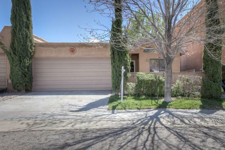 7208 Canary Lane NE  Albuquerque NM 87109 photo