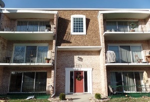 Property Photo:  8724 Mobile Avenue 1B  IL 60453 