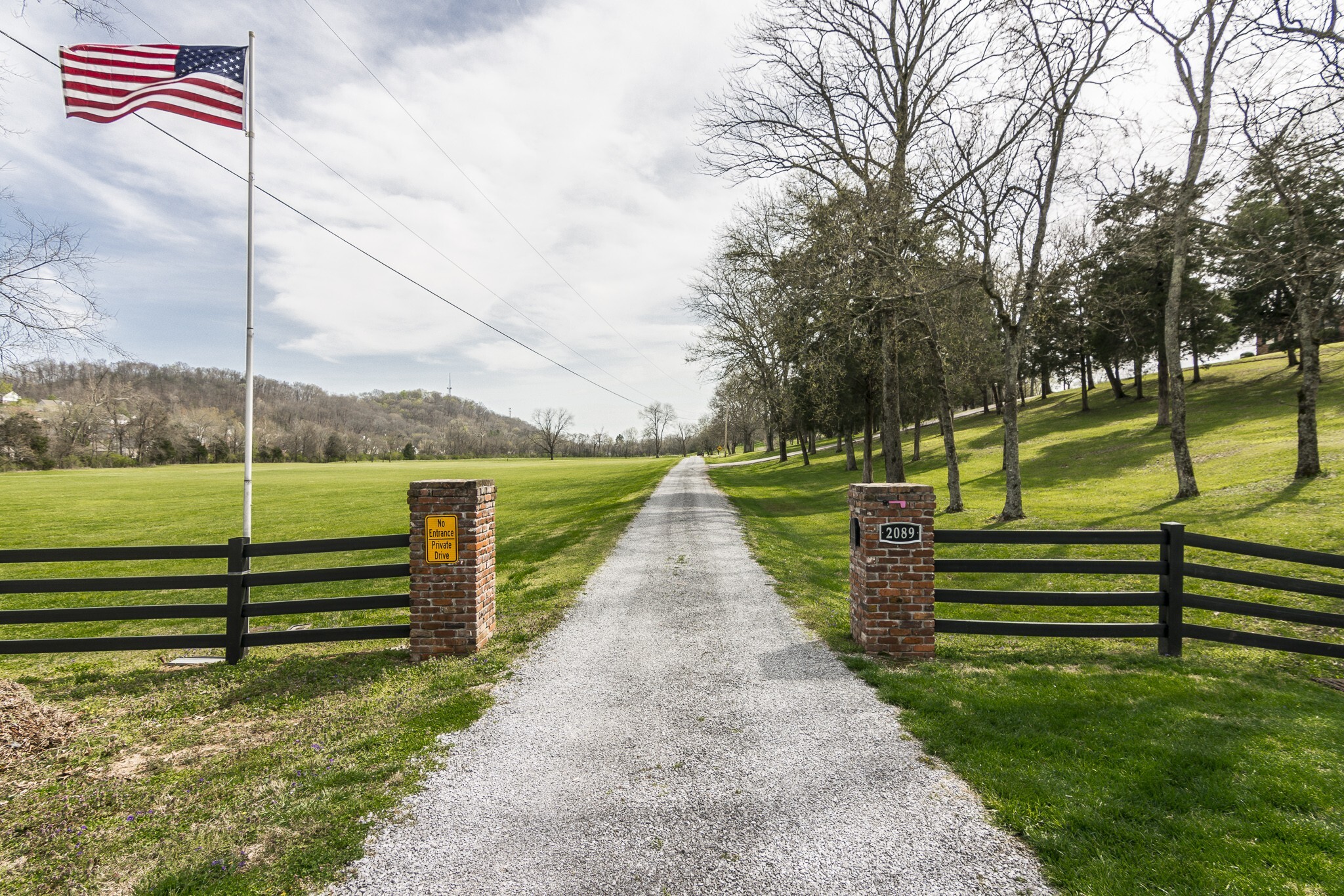 Property Photo: 2089 Graceland Dr TN 37072