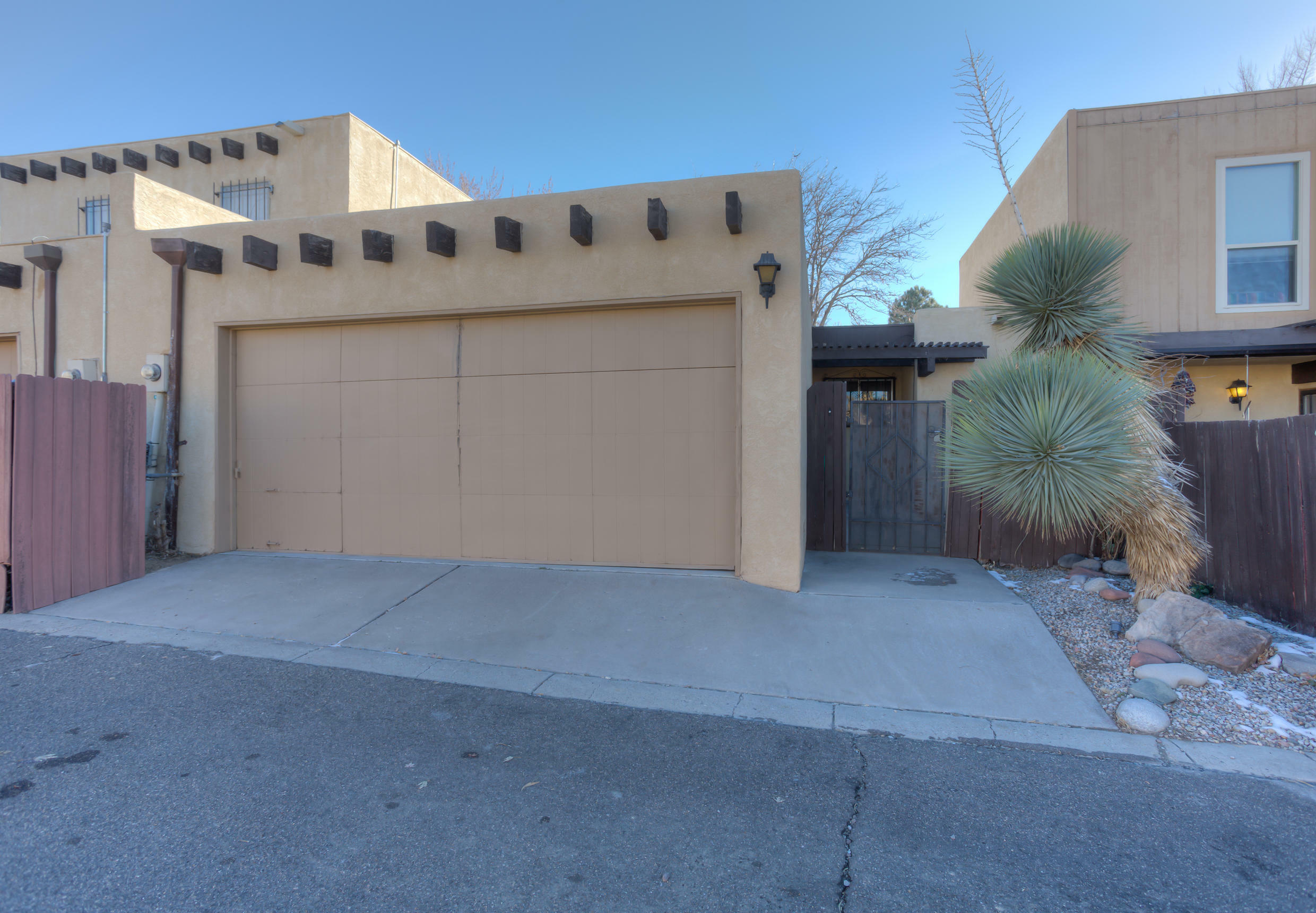 Property Photo:  61 Plaza De La Noche NE  NM 87109 