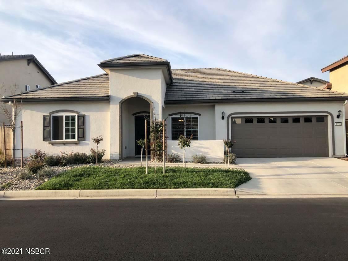 Property Photo:  1335 W Shelton Way  CA 93458 